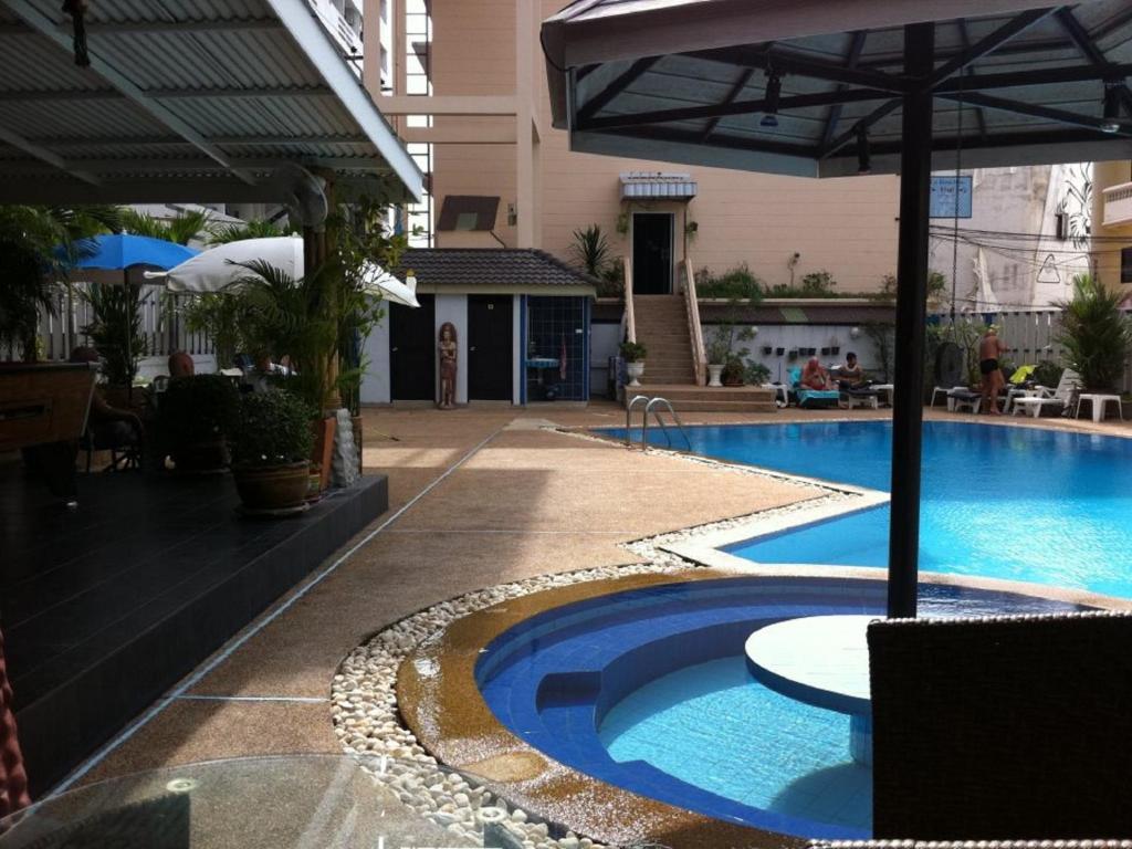 Marina Inn Pattaya Εξωτερικό φωτογραφία